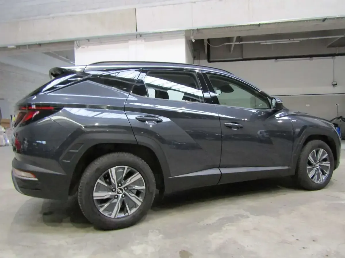 Usata Hyundai Tucson 150 CV (110 kW) 2021 Grigio scuro metallizzato SUV