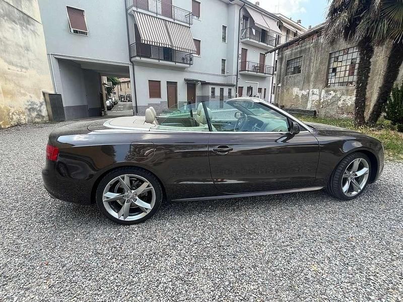 Usata Audi A5 Cabriolet Ambiente 160 CV (117 kW) 2011 Marrone Cabrio