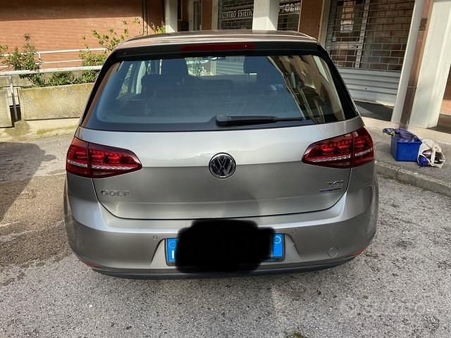 Second-hand VW Golf VII 110 CP (80 kW) 2014 Hatchback