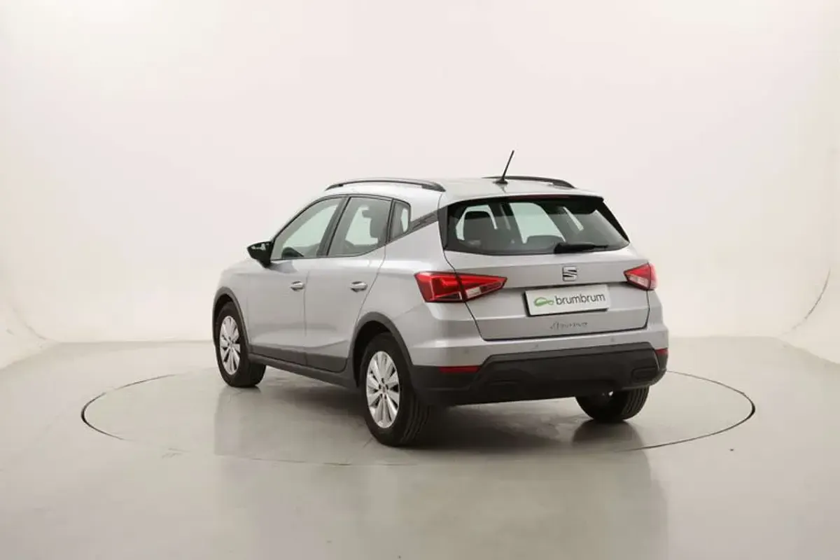 Usata Seat Arona Style 95 CV (69 kW) 2023 Argento SUV