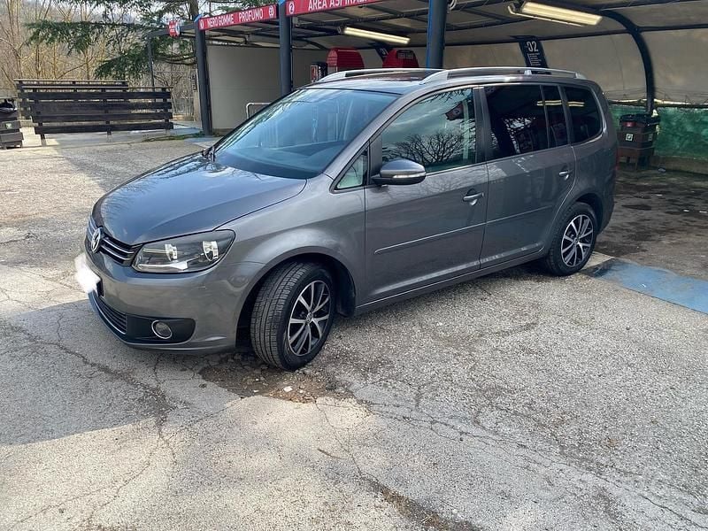 Usata VW Touran 150 CV (110 kW) 2011 Grigio Monovolume