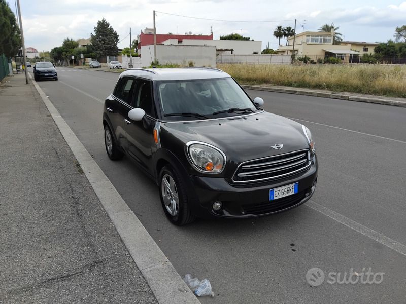 Grigio Usata 2015 Mini Countryman SUV | 8000 € (Buon prezzo) - Immagine 1/4