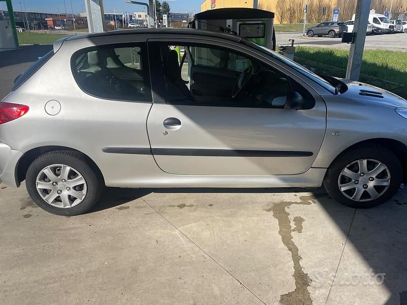Usata Peugeot 206 2011 Grigio Berlina