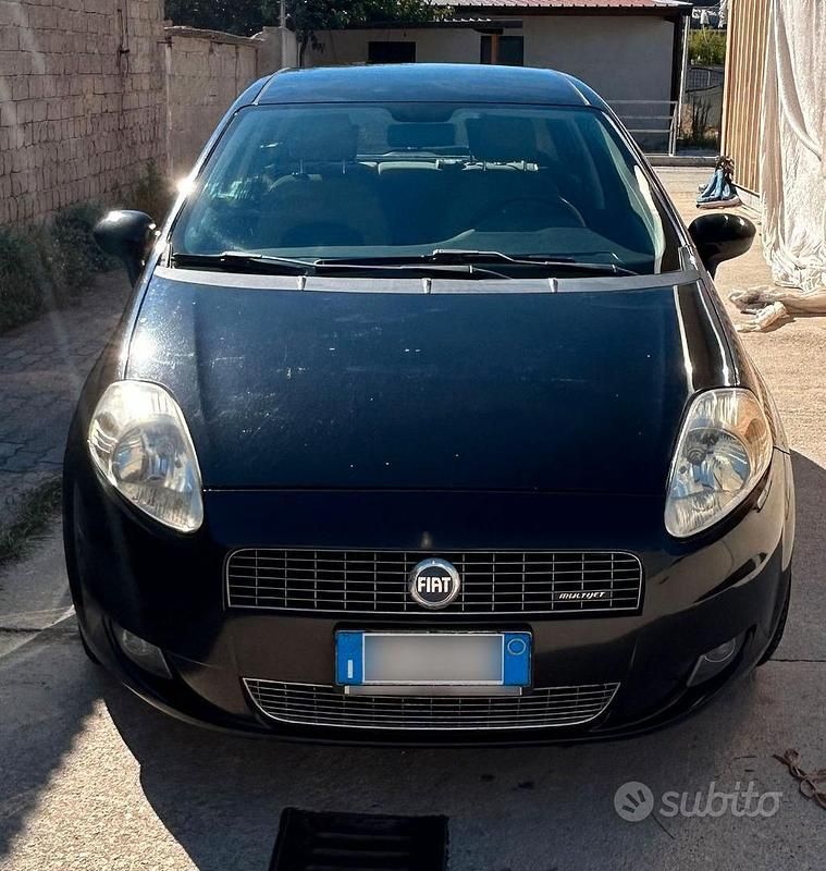 Usata Fiat Grande Punto Emotion 90 CV (66 kW) 2006 Nero Utilitaria