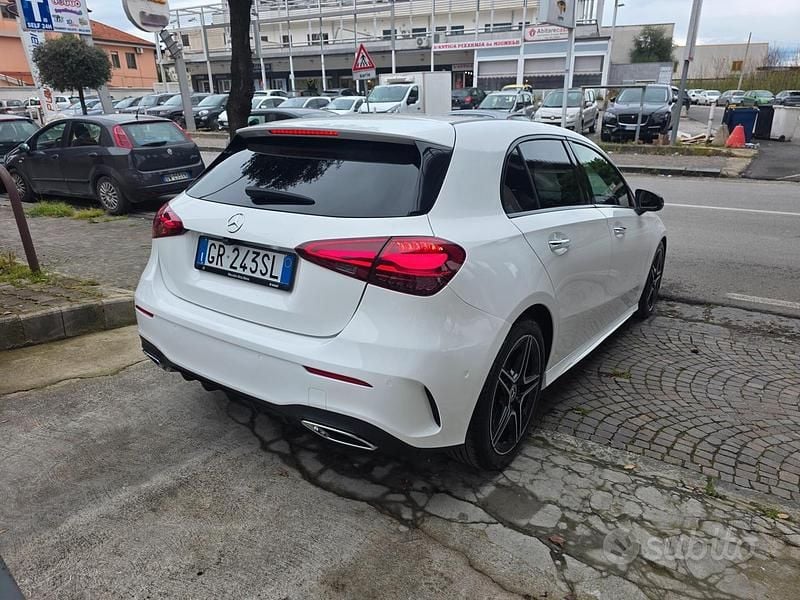 Usata Mercedes A180 AMG Line Premium 115 CV (84 kW) 2023 Bianco Berlina