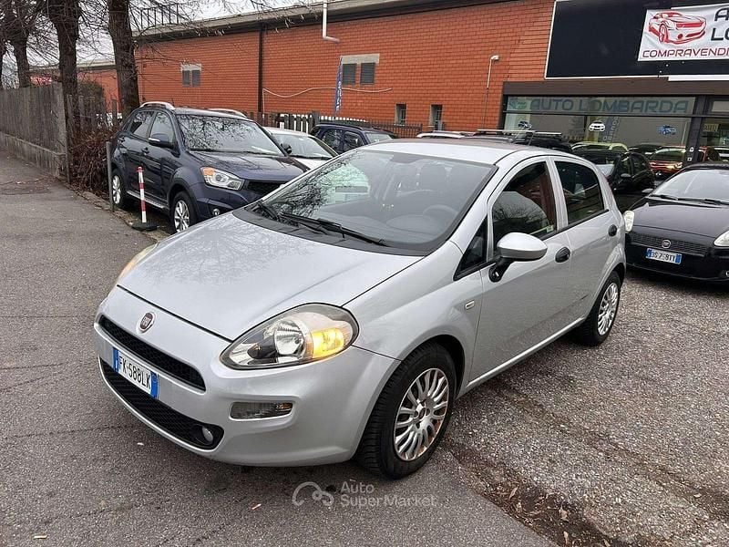 Usata Fiat Punto Street 95 CV (69 kW) 2017 Grigio Utilitaria