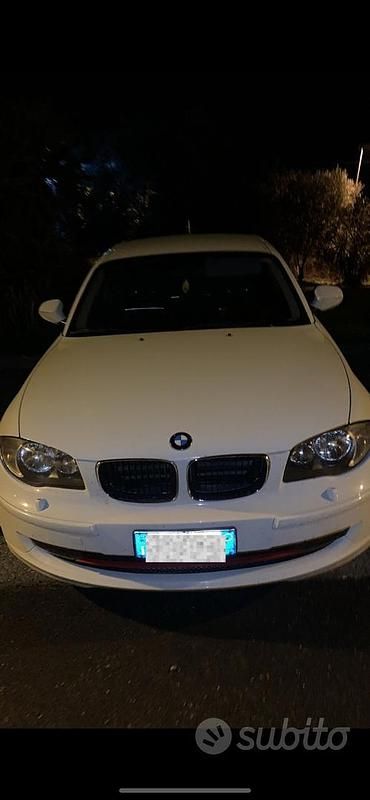 Usata BMW 116 116 CV (85 kW) 2010 Bianco Utilitaria