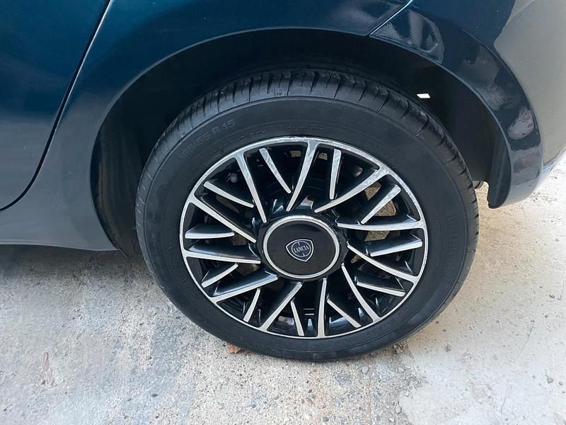 Usata Lancia Ypsilon S 95 CV (69 kW) 2015 Blu Utilitaria