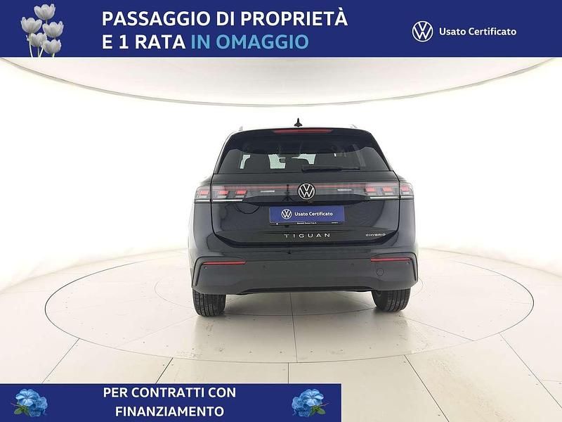 Usata VW Tiguan Edition 204 CV (150 kW) 2025 Grenadill black metallizzato SUV