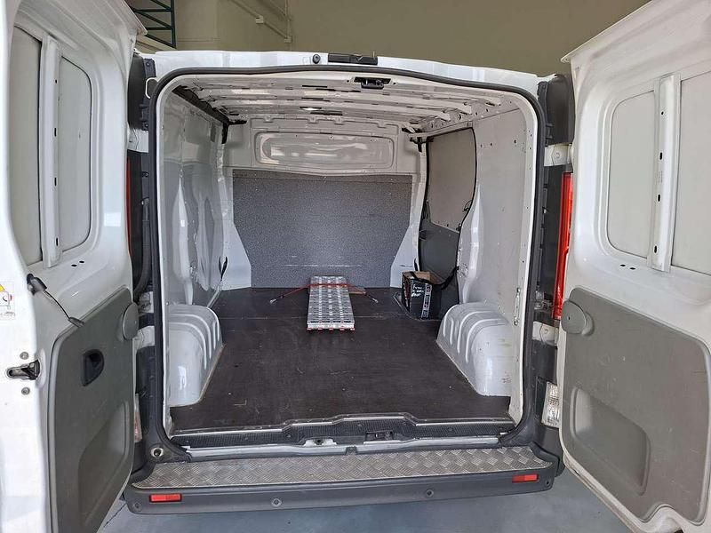 Usata Renault Trafic 114 CV (83 kW) 2008 Bianco Monovolume