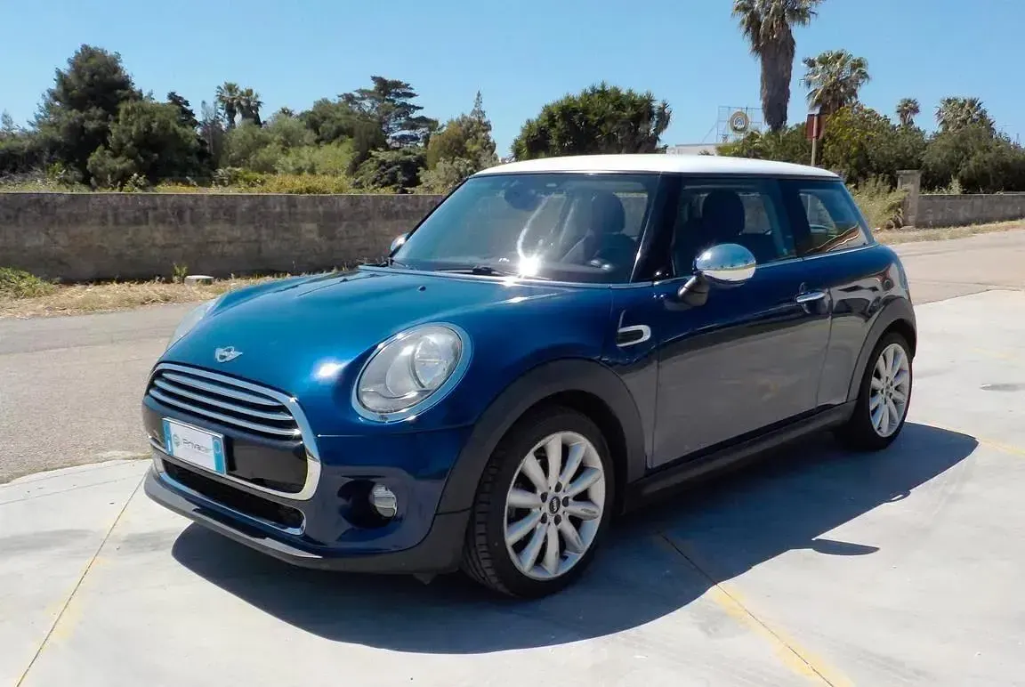 Usata Mini Cooper D 116 CV (85 kW) 2014 Blu Utilitaria