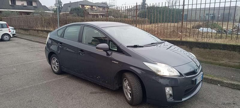Usata Toyota Prius 72 CV (52 kW) 2004 Utilitaria