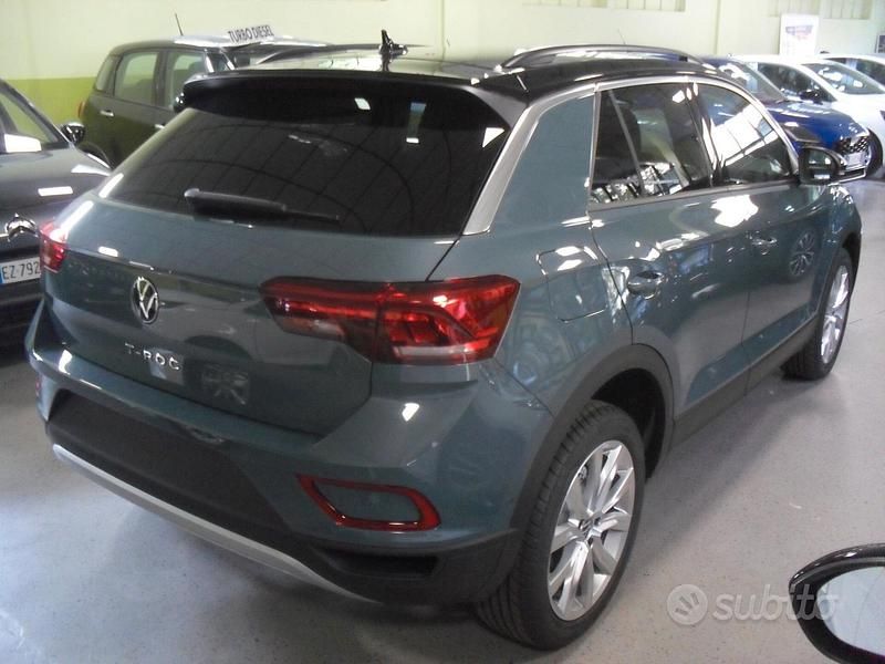 Nouvelle VW T-Roc Edition 116 ch (85 kW) 2025 Vert SUV