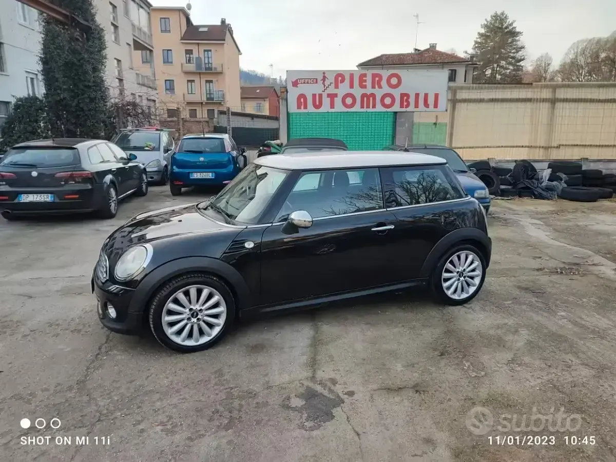 Begagnad Mini Cooper D Hype 111 HK (81 kW) 2011 Svart Halvkombi