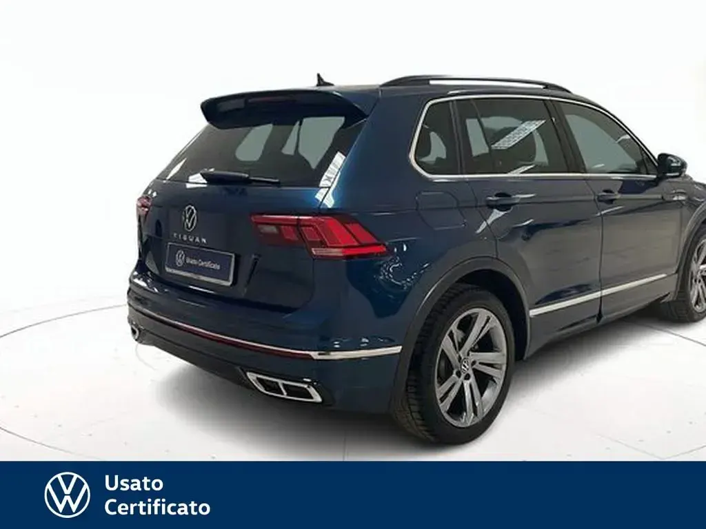 Usata VW Tiguan R-line 150 CV (110 kW) 2023 Blu pastello SUV