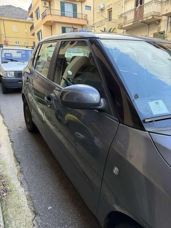 Usata Skoda Fabia 101 CV (74 kW) 2010 Grigio Berlina