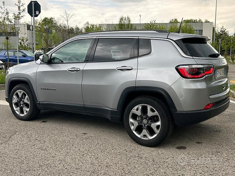 Usata Jeep Compass Limited 140 CV (102 kW) 2020 Grigio SUV
