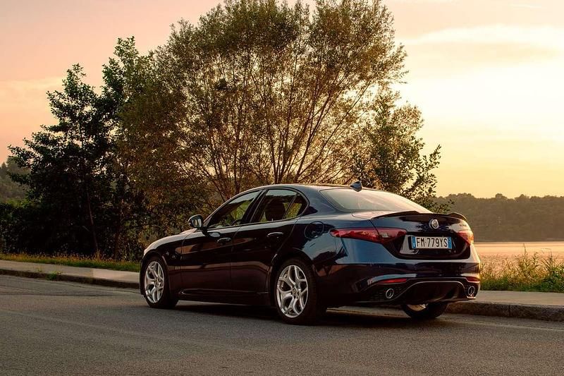 Usata Alfa Romeo Giulia Super 150 CV (110 kW) 2017 Berlina