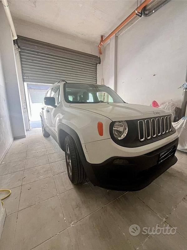 Usata Jeep Renegade Sport 95 CV (69 kW) 2018 Bianco SUV