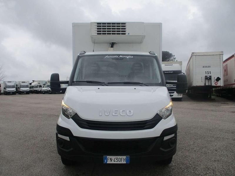 Usata Iveco Daily 145 CV (106 kW) 2018 Bianco
