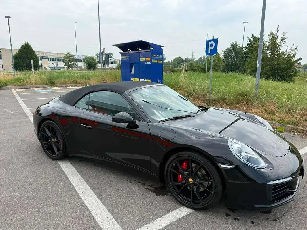 Usata Porsche 911 370 CV (272 kW) 2018 Nero Cabrio
