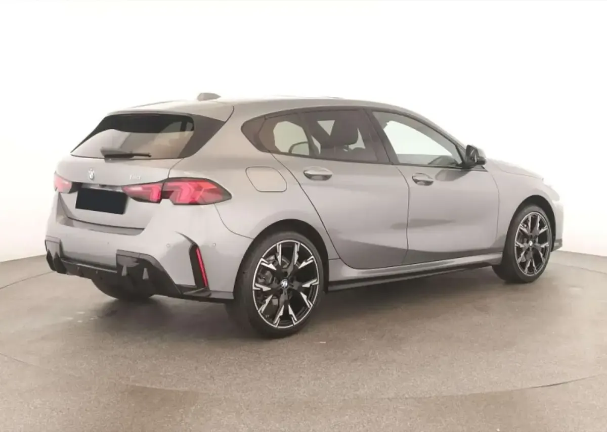 Usata BMW 120 M Sport 156 CV (114 kW) 2024 Grigio Utilitaria