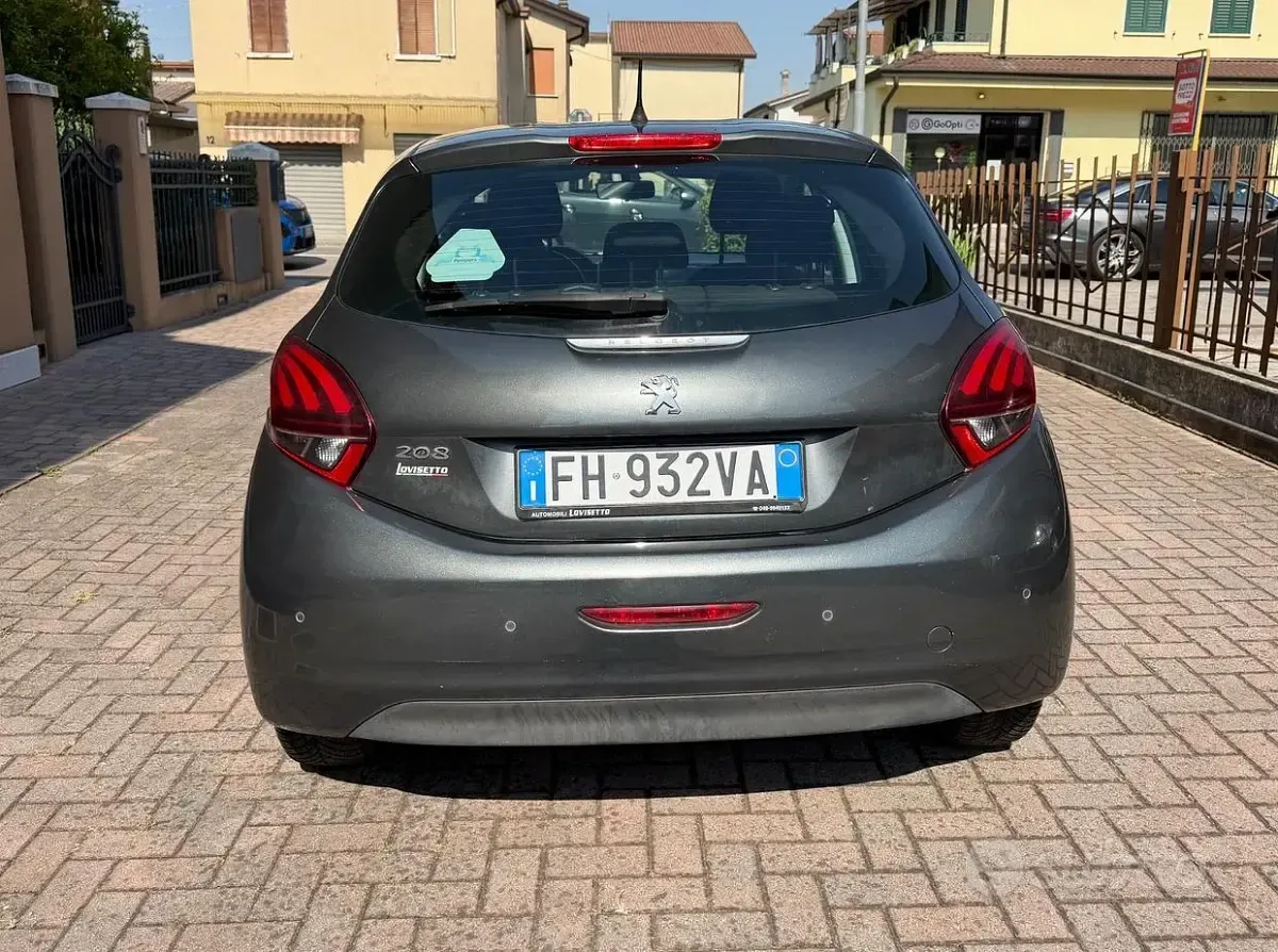 Usata Peugeot 208 75 CV (55 kW) 2017 Grigio Utilitaria