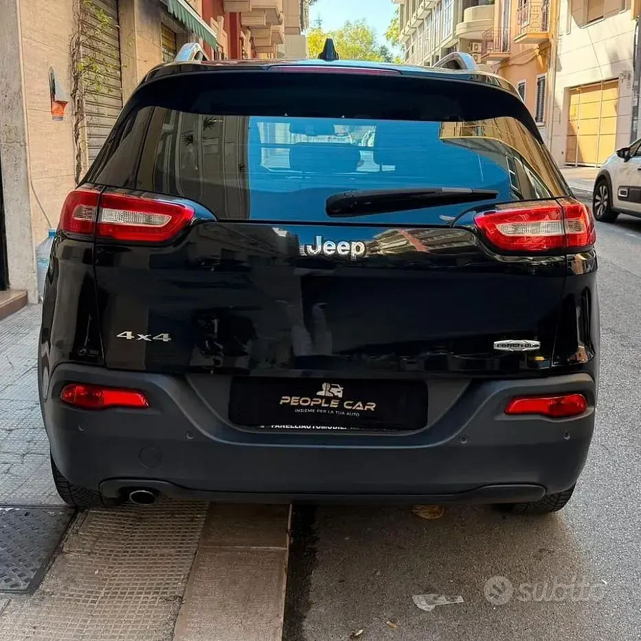Usata Jeep Cherokee 140 CV (102 kW) 2017 Nero SUV