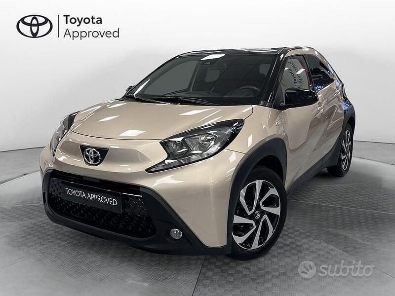 Grigio Usata 2024 Toyota Aygo X Trend SUV | 15.900 € (Buon prezzo) - Immagine 1/4