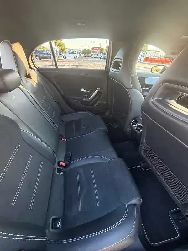 Usata Mercedes A180 Premium 116 CV (85 kW) 2021 Grigio Berlina