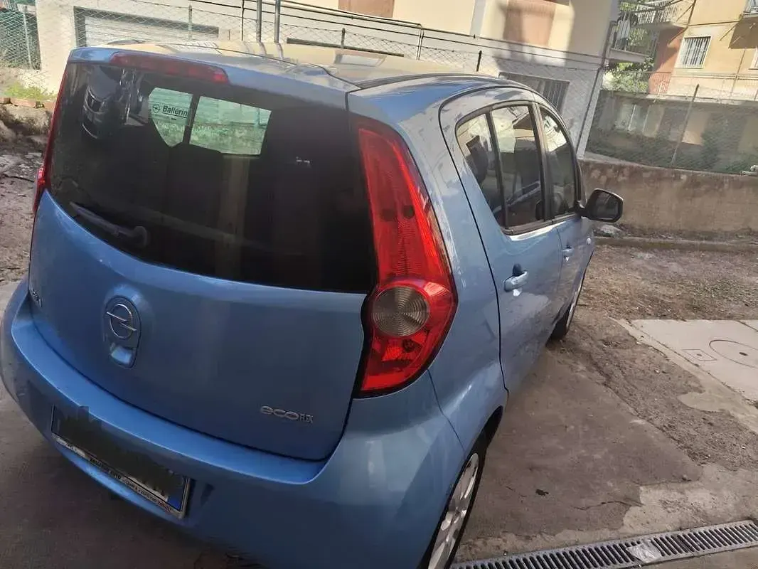 Usata Opel Agila Enjoy 90 CV (66 kW) 2009 Blu/azzurro Utilitaria