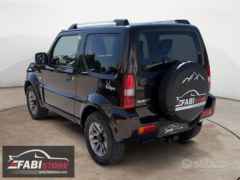 Usata Suzuki Jimny 86 CV (63 kW) 2017 Marrone SUV