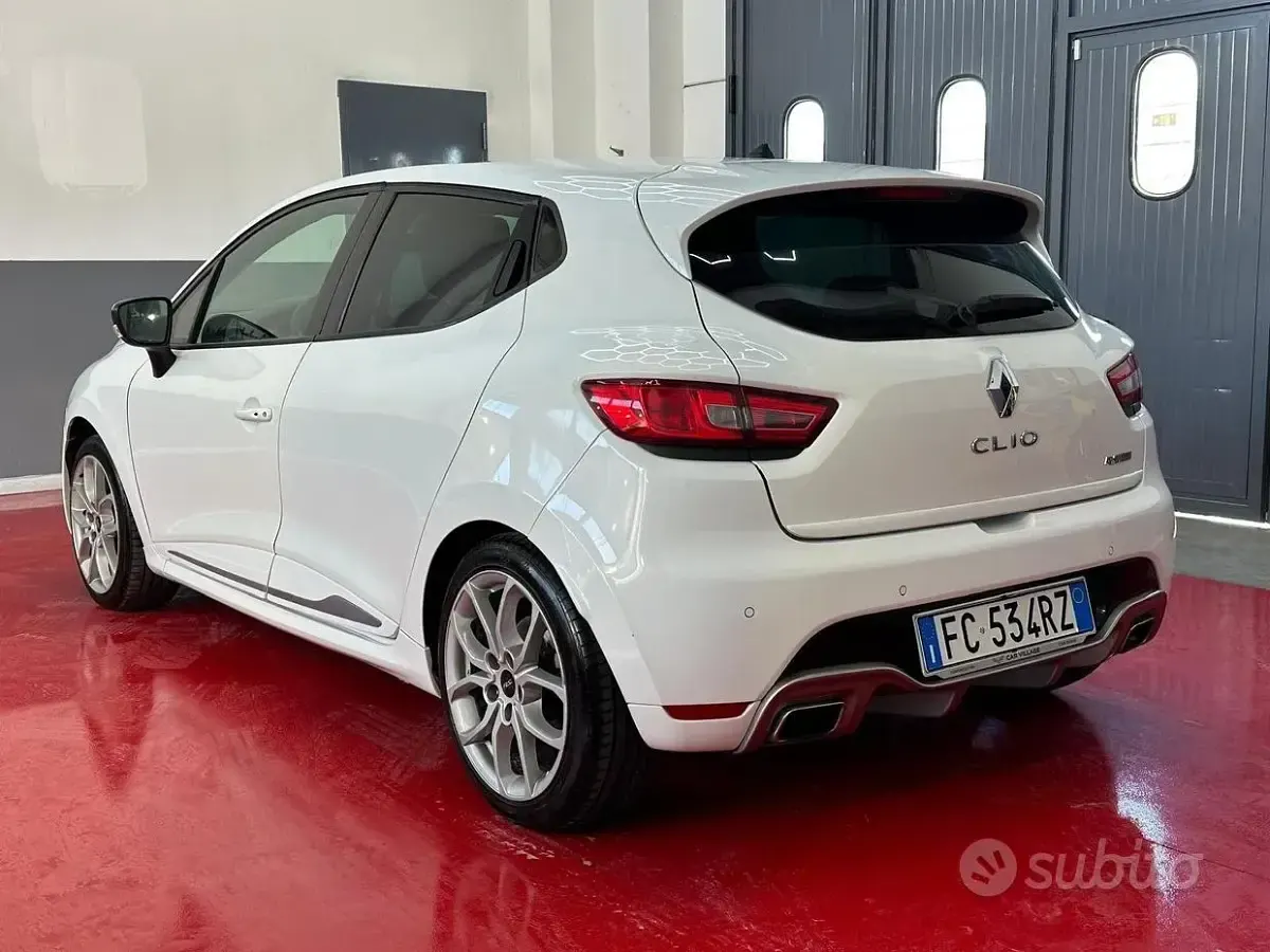 Usata Renault Clio IV R.S. 200 CV (147 kW) 2016 Bianco Berlina