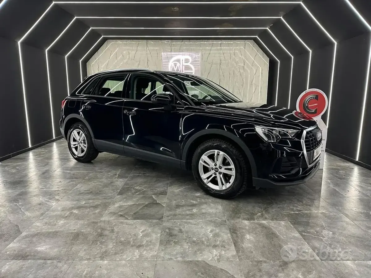 Usata Audi Q3 Ambiente 150 CV (110 kW) 2021 Nero SUV