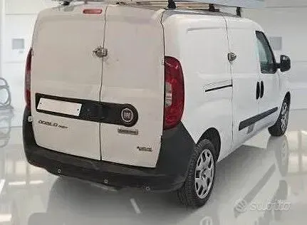 Usata Fiat Doblò Easy 120 CV (88 kW) 2019 Bianco Monovolume