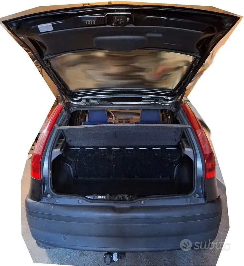 Usata Fiat Punto Star 60 CV (44 kW) 1999 Nero Berlina