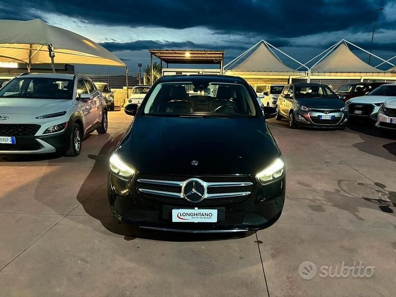 Usata Mercedes B180 Executive 116 CV (85 kW) 2020 Nero Monovolume
