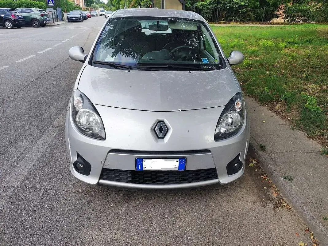 Usata Renault Twingo Initiale 76 CV (55 kW) 2008 Utilitaria