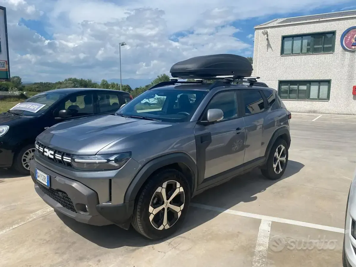 Usata Dacia Duster Journey 101 CV (74 kW) 2024 Grigio SUV