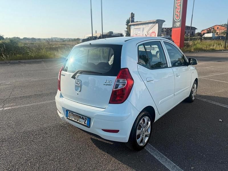 Usata Hyundai i10 69 CV (50 kW) 2013 Bianco Utilitaria