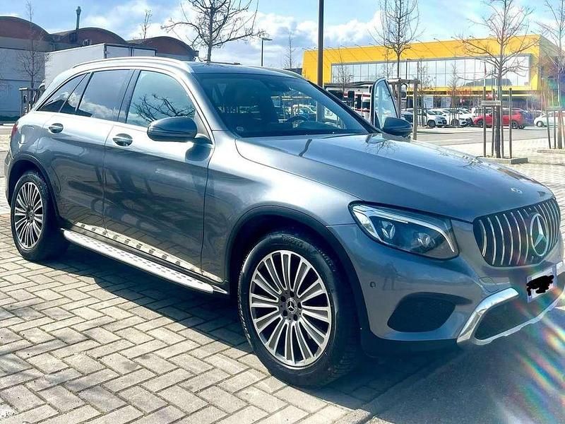 Usata Mercedes GLC250 Premium 204 CV (150 kW) 2018 Grigio SUV