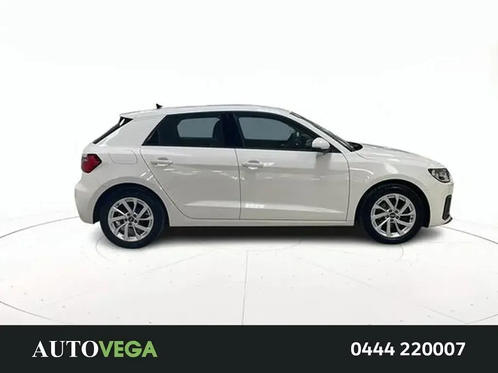 Usata Audi A1 Sportback Advanced Plus 110 CV (80 kW) 2023 Bianco / pastello Utilitaria