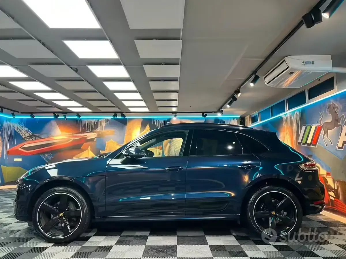 Usata Porsche Macan 245 CV (180 kW) 2019 Blu/azzurro SUV