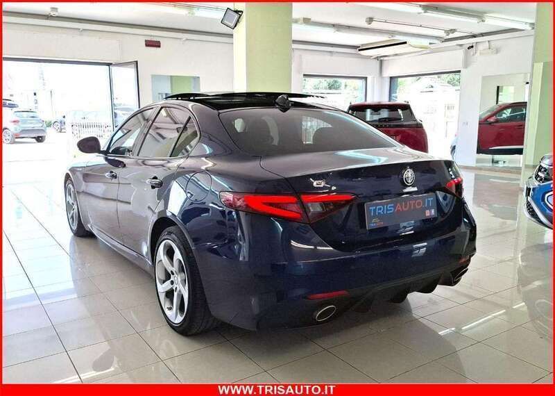 Usata Alfa Romeo Giulia Veloce 212 CV (155 kW) 2017 Blu Berlina