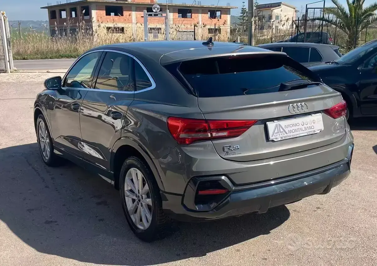 Usata Audi Q3 Business Plus 150 CV (110 kW) 2020 Grigio SUV
