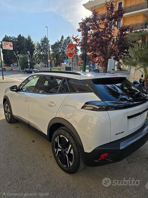 Usata Peugeot 2008 130 CV (95 kW) 2023 Bianco SUV