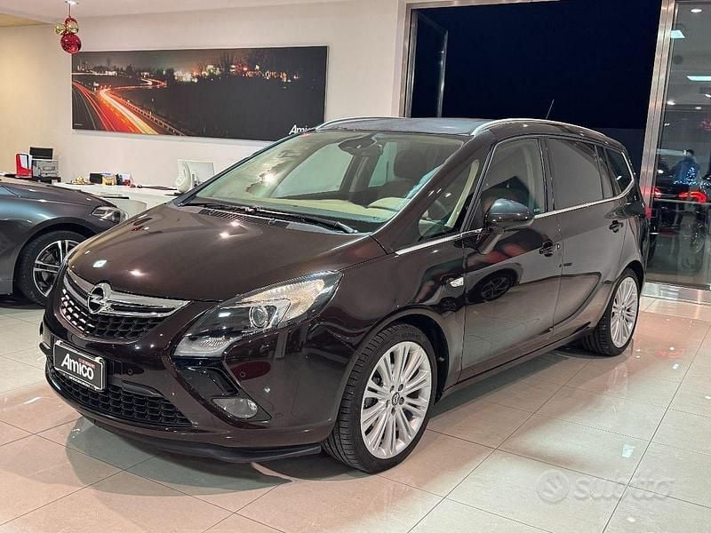 Usata Opel Zafira Tourer 136 CV (100 kW) 2016 Rosso Monovolume
