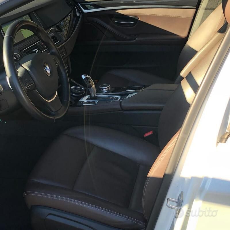 Usata BMW 520 Luxury Line 190 CV (139 kW) 2016 Bianco Station wagon