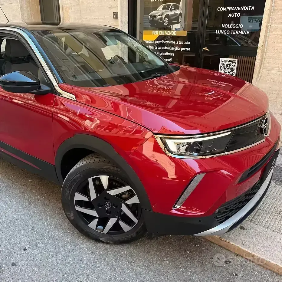 Usata Opel Mokka 101 CV (74 kW) 2023 Rosso SUV