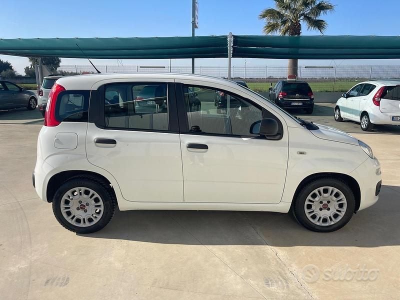 Usata Fiat Panda Easy 95 CV (69 kW) 2018 Bianco Utilitaria